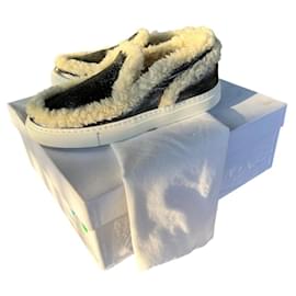 Sneakers Slip On Mm6 con bordo in finta pelliccia argento