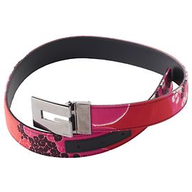 Cintura in tela GG rosa di Gucci con fibbia G argentata