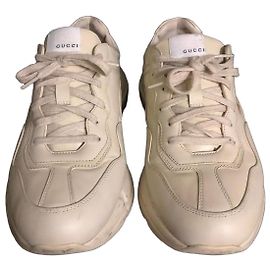 Gucci Tiger Print Leather Sneakers
