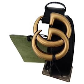 Gucci Marmont Gürtel aus schwarzem Leder mit goldener GG-Schnalle