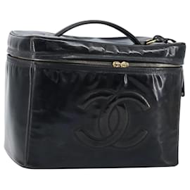 CHANEL Kosmetiktasche Lackleder Schwarz Gold CC Auth bs33674