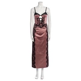 Vestido maxi Gucci de seda duchesse con encaje negro rosa melocotón