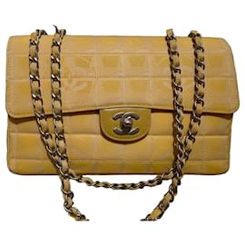 Borsa Chanel Travel Line con patta gialla in tessuto