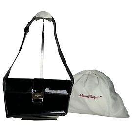Bolso de cuero charol vintage Salvatore Ferragamo negro
