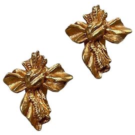 Orecchini a clip Christian Lacroix Croce drappeggiata dorata