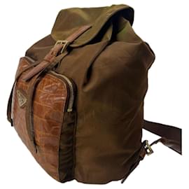 Zaino Prada in nylon coccodrillo marrone