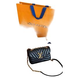 Louis Vuitton Naw Wave Schwarze Gequiltete Lederhandtasche