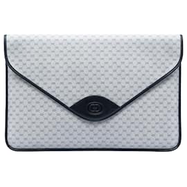 Clutch Micro GG Supreme Grigio Gucci