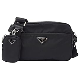 Borsa in nylon nera Prada