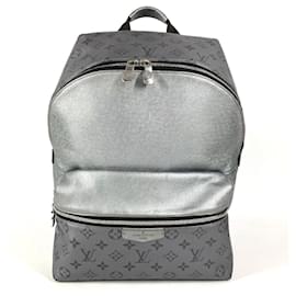 Louis Vuitton Taigarama Discovery Rucksack PM