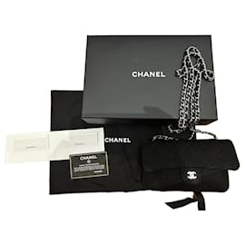 Borsa Chanel 2-in-1 in jersey trapuntato nero