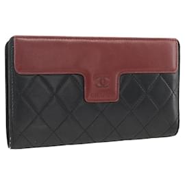 CHANEL Cartera Larga Matelassé de Piel de Cordero Negra Plata CC Auth am10948