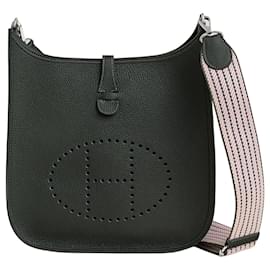 Borsa a tracolla Hermès Evelyne 16 Amazone in pelle Clémence. NUOVA