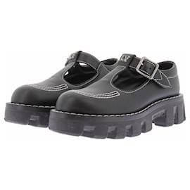 Louis Vuitton Mary Jane nere in pelle
