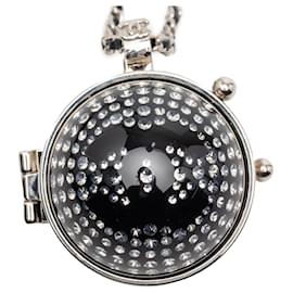 Collana Pendente in Cristallo Specchiante in Resina Intrecciata in Pelle di Agnello Placcata Argento CC di Chanel