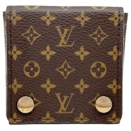 Étui à bijoux monogramme marron par Louis Vuitton