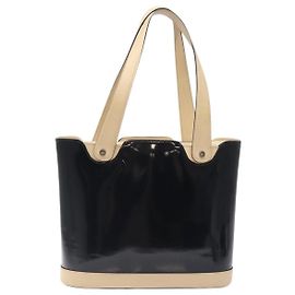 Salvatore Ferragamo Vintage in pelle vernita