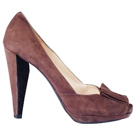 Pumps in suede con decorazione a volant Prada