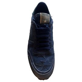 Valentino Garavani Sneakers aus marineblauem Leder mit Sternen
