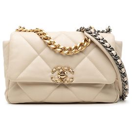 Chanel Marrone Medio in Pelle di Agnello 19 Flap