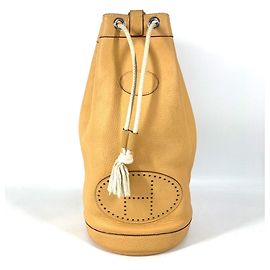 Sac à dos à cordon avec logo perforé H d'Hermès
