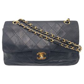 Borsa a Spalla in Pelle Chanel Matelassé 25