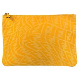 Clutch Fendi in tela FF Vertigo