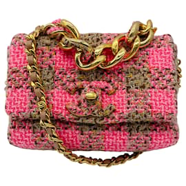 Borsa a tracolla piccola in tweed di lana trapuntato Chanel rosa / beige 2022 con hardware dorato