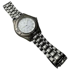 Orologio al quarzo vintage Givenchy in acciaio argento