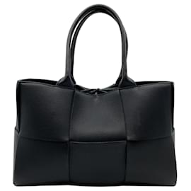 Bottega Veneta Piccola Borsa Arco Maxi Intreccio in Pelle Nera