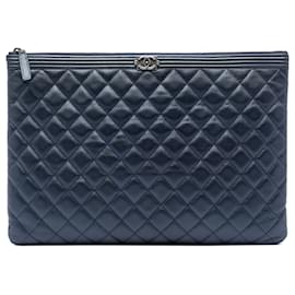 Chanel Azul Grande Clutch O Case de Cuero Caviar Acolchado