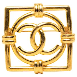 Spilla quadrata placcata oro CC di Chanel