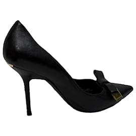 Schwarze Leder-Pumps mit spitzem Zehenbereich und Schleifenakzent von Burberry