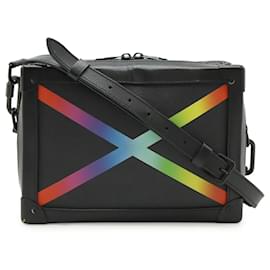 Borsa a spalla Pochette Noir Soft Trunk Taiga Rainbow di Louis Vuitton