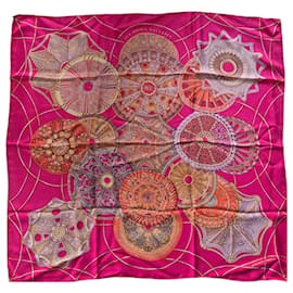 Hermès Seidentuch The Celestial Domes Fuchsia