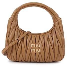 Miu Miu Naplack Leder Hobo Tasche