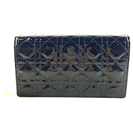 Pochette a tracolla in vernice Cannage Lady con catena - Dior