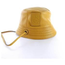 Loewe Anagram Leder Bucket Hat