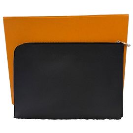 Louis Vuitton Clutch portafoglio in pelle nera Condizione