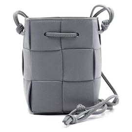Bottega Veneta Borsa a tracolla mini secchiello grigia