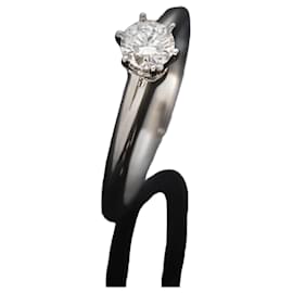 Tiffany & Co Größe des Eherings aus Platin mit Diamant