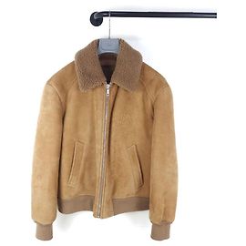 Prada Giacca Mustang in shearling con logo in lettere in rilievo