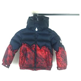 Jaqueta acolchoada com capuz - Moncler