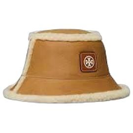 Reversible Shearling Hat - Tory Burch
