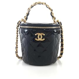 Chanel Borsa a spalla con manico superiore, astuccio cosmetico brevettato