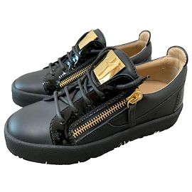 Giuseppe Zanotti Schwarze Damen-Sneaker mit Goldbeschichtung Mayland