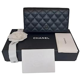Chanel Serie de Carteras Largas en Caviar Negro Clásico