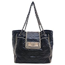 Chanel Schultertasche East West Accordion