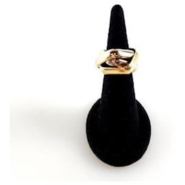 Trinity Cushion Ring - Cartier
