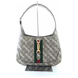 Gucci Borsa hobo Jackie Balenciaga a tracolla